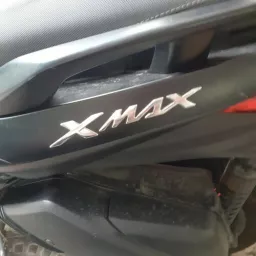 Imagens anúncio Yamaha XMax XMax